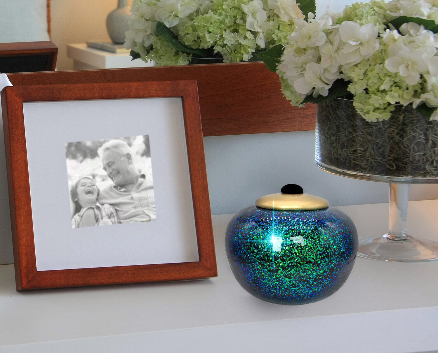 Atlantis Sparkling Light Keepsake Urns – Tiny, Small & Mini Keepsake Urns for Ashes | Cremation Keepsakes